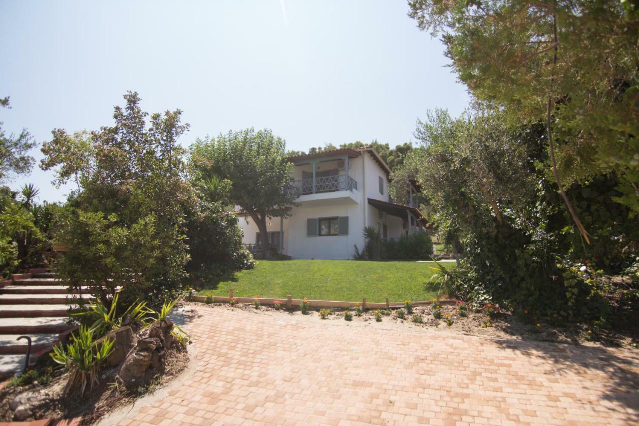 Casa Luxury Suites Paliouri Exteriör bild